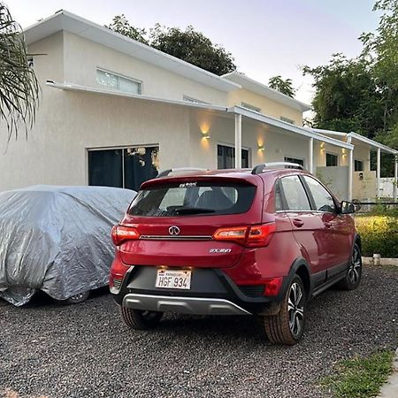 Tiny Houses En Asuncion. Zona Aeropuerto-Rakiura Luque Екстериор снимка
